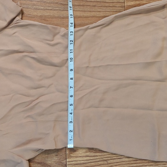 Tan A-line mini dress w/ small cutout Sandro size XS white raw hem fitted - Picture 4 of 6